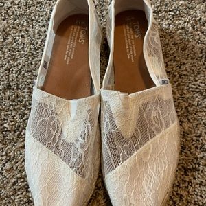 Women’s Toms